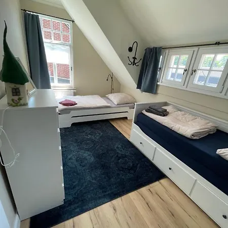 Luxus Lindenhof Apartments -Ferienwohnungen In Friesland An Der Nordsee Am Naturschutzgebiet Urwald Neuenburg  Extérieur photo