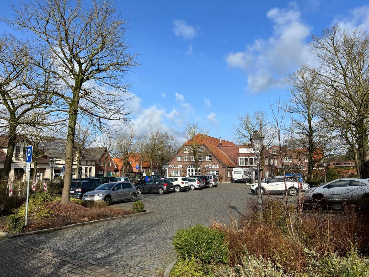 Luxus Lindenhof -ferienwohnungen In Friesland An Der Nordsee Am Naturschutzgebiet Urwald