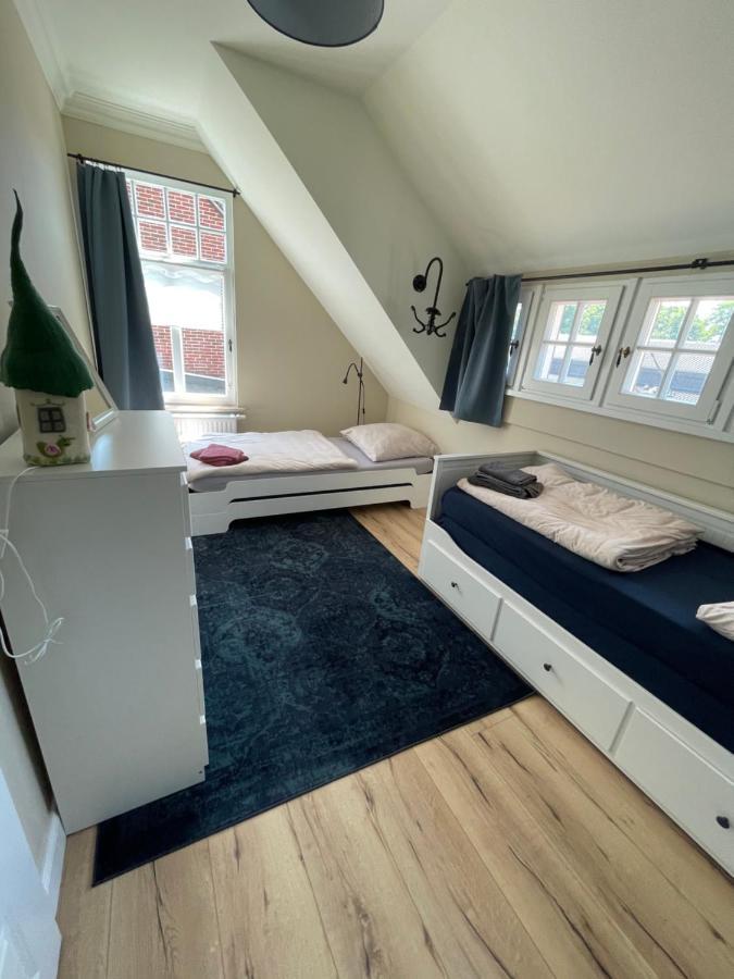 Luxus Lindenhof -ferienwohnungen In Friesland An Der Nordsee Am Naturschutzgebiet Urwald